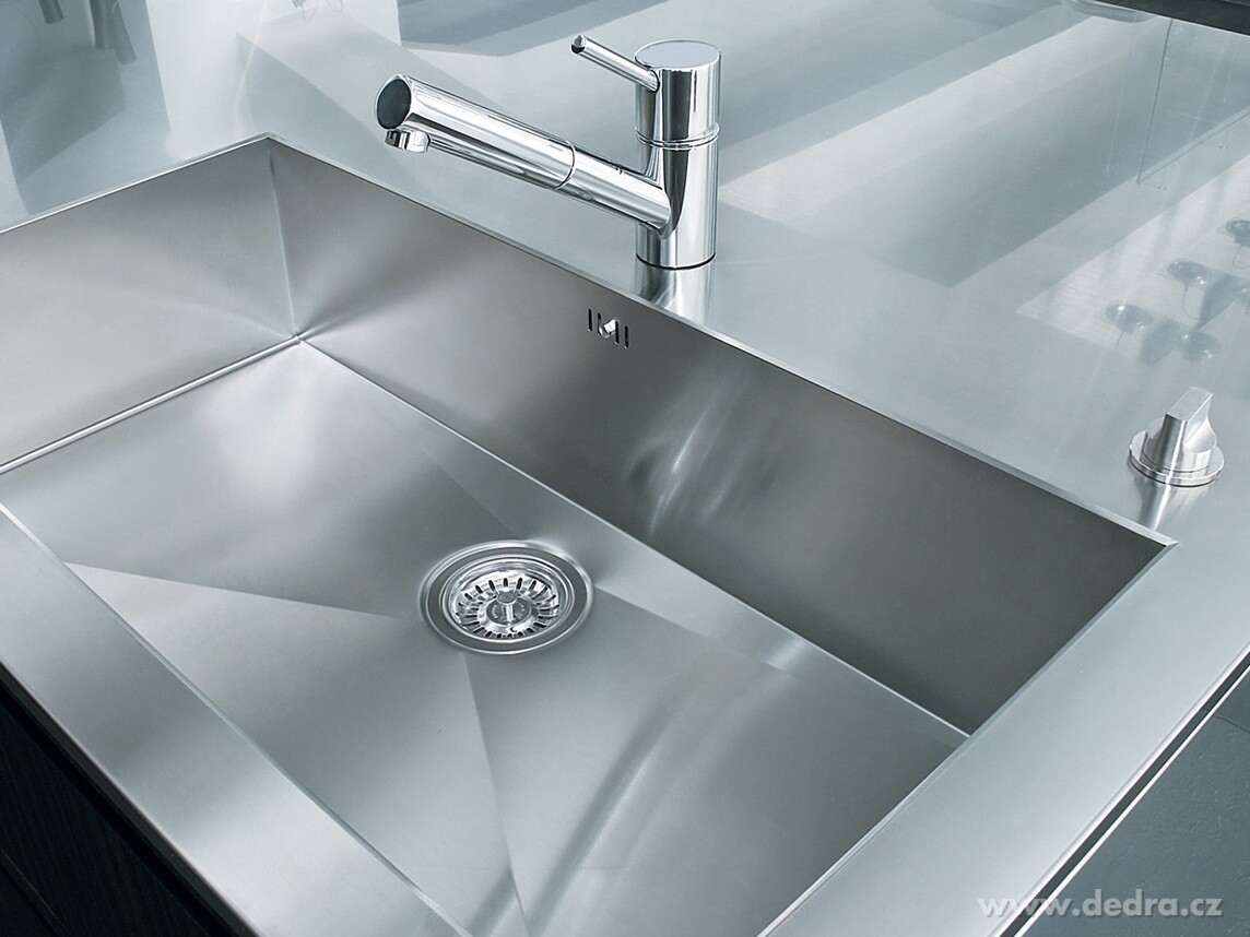 SADA 1+1 | NA ODPADY | kompletn├ş p├ę─Źe | PREVENTIVE & INVASION - obr├ízek 4 | Speci├íln├ş ─Źisti─Źe ÔşÉ | Grand M├│da