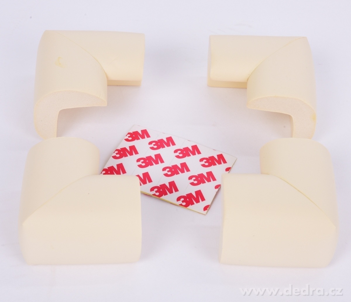 NÁRAZNÍK, 4 ks pěnové ochranné rohy na nábytek pro bezpečný domov – náhled 6 | Grand Móda