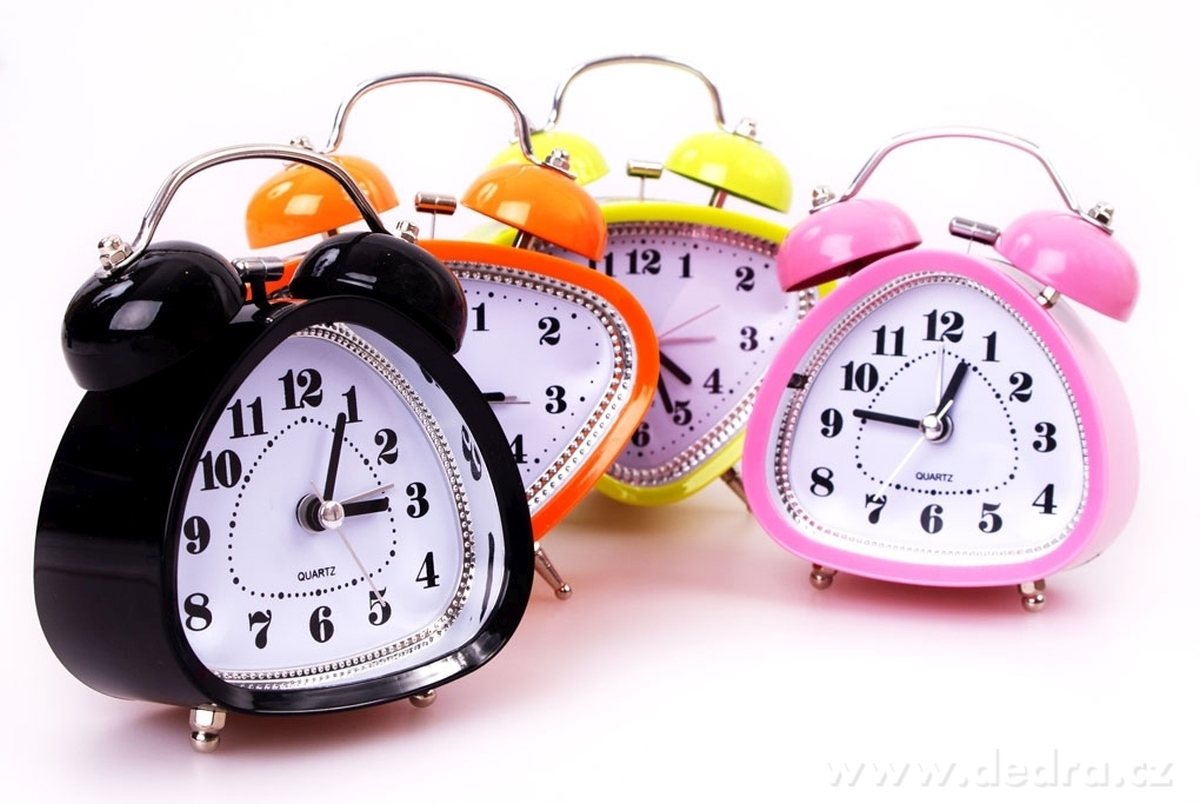 Retrobudík oranžový, na tužkovou baterii – náhled 3 | Grand Móda