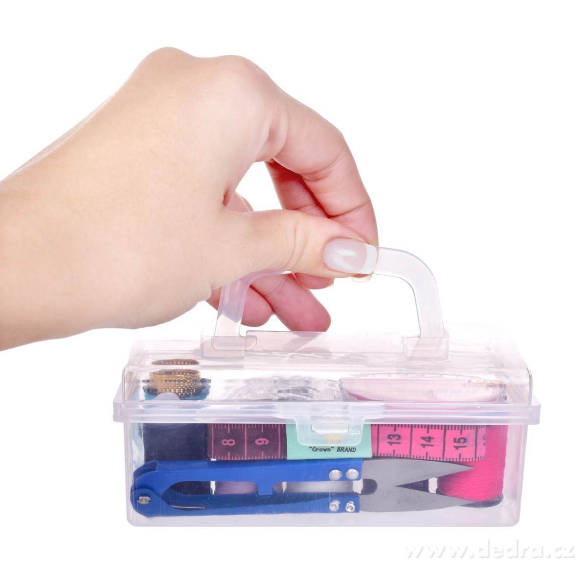 ŠVADLENKA, kompaktní šicí box se 40 šicími potřebami, plastové pouzdro s uchem, 12 cm – náhled 3 | Grand Móda