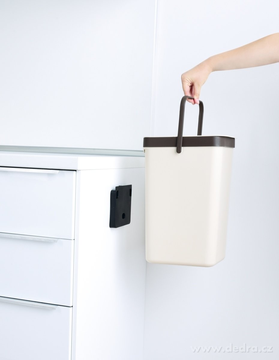 16 L Závěsný odpadkový koš s odklápěcím víkem a uchem – náhled 3 | Grand Móda