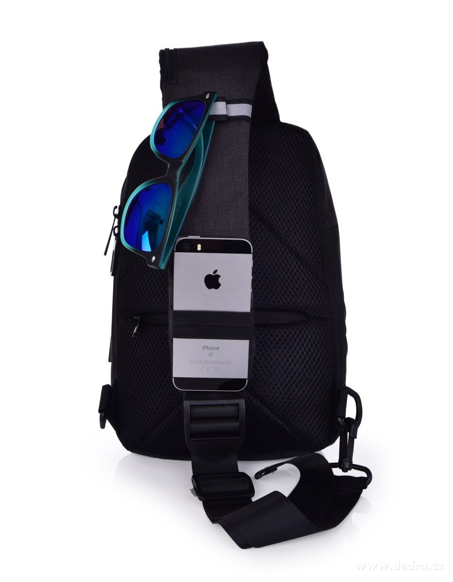 Pevný křížový batoh CITY&WALKING, s USB připojením – náhled 4 | Grand Móda