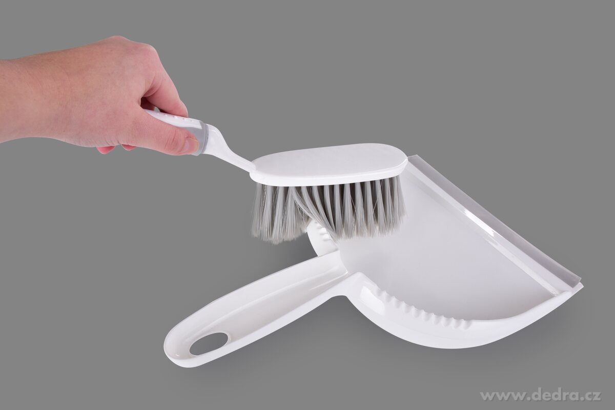 PRAKTIK, Lopatka a smetáček, protiskluzová rukojeť, kompaktní úklidová sada – náhled 4 | Grand Móda