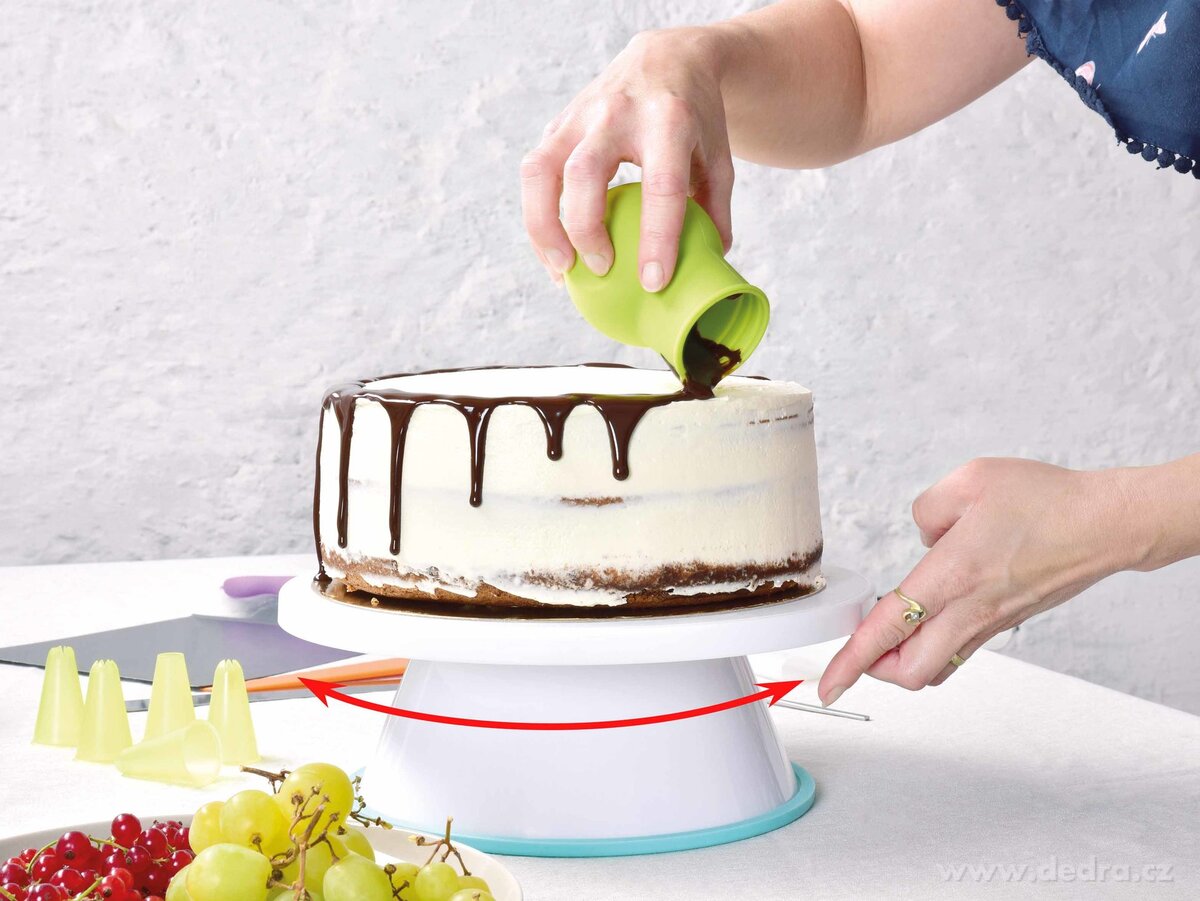 DORTOKOLOTOČ, velký otočný podnos a stojan na zdobení dortů, Ø 27, 5 cm – náhled 3 | Grand Móda