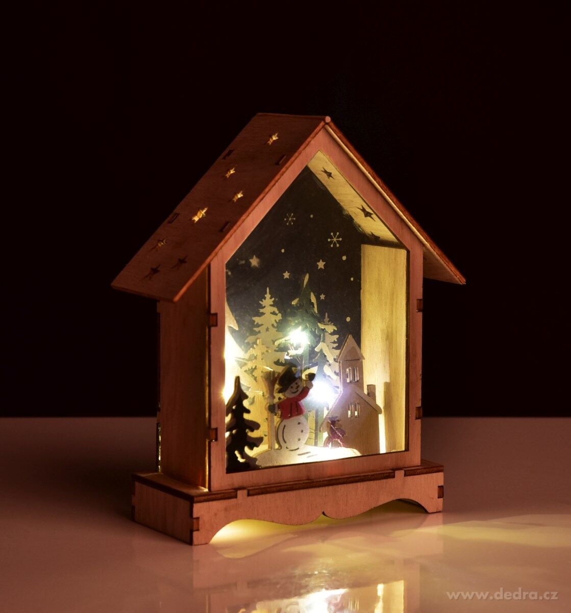 16 cm svítící LED domek uvnitř s lesním zátiším | Produkty za bonusové body | Grand Móda