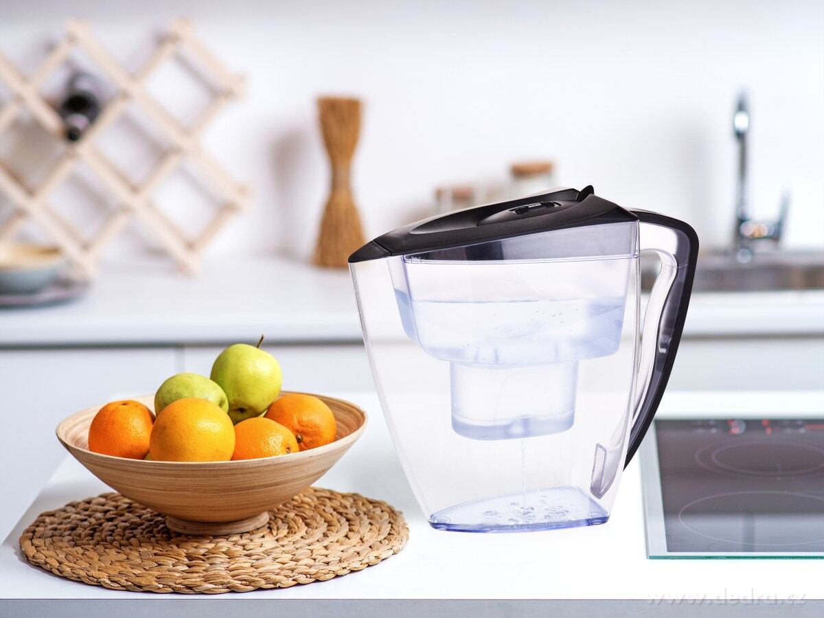 SYSTEMAT AQUA, XL filtrační konvice 3, 5 L + 1 vodní filtr ZDARMA, čistá a chutná voda bez chlóru, černá – náhled 3 | Grand Móda