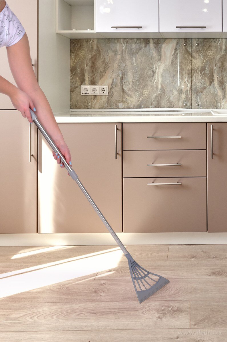102 cm teleskopická podlahová stěrka, k bazénu i do koupelny – náhled 4 | Grand Móda