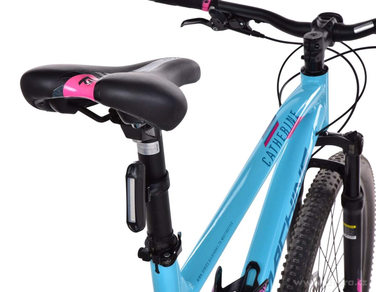 BIKE, Nabíjecí LED zadní světlo na kolo, USB, 6 režimů blikání, silný červený COB pásek – náhled 5 | Grand Móda