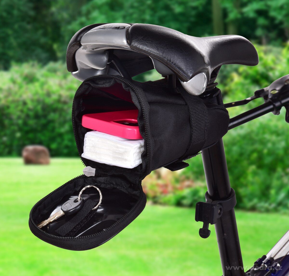 BIKE, cyklo brašna pod sedlo, kompaktní kapsa na kolo – náhled 4 | Grand Móda