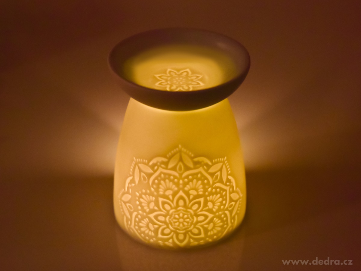 Keramická aromalampa s embosovaným vzorem | Aromalampy | Grand Móda