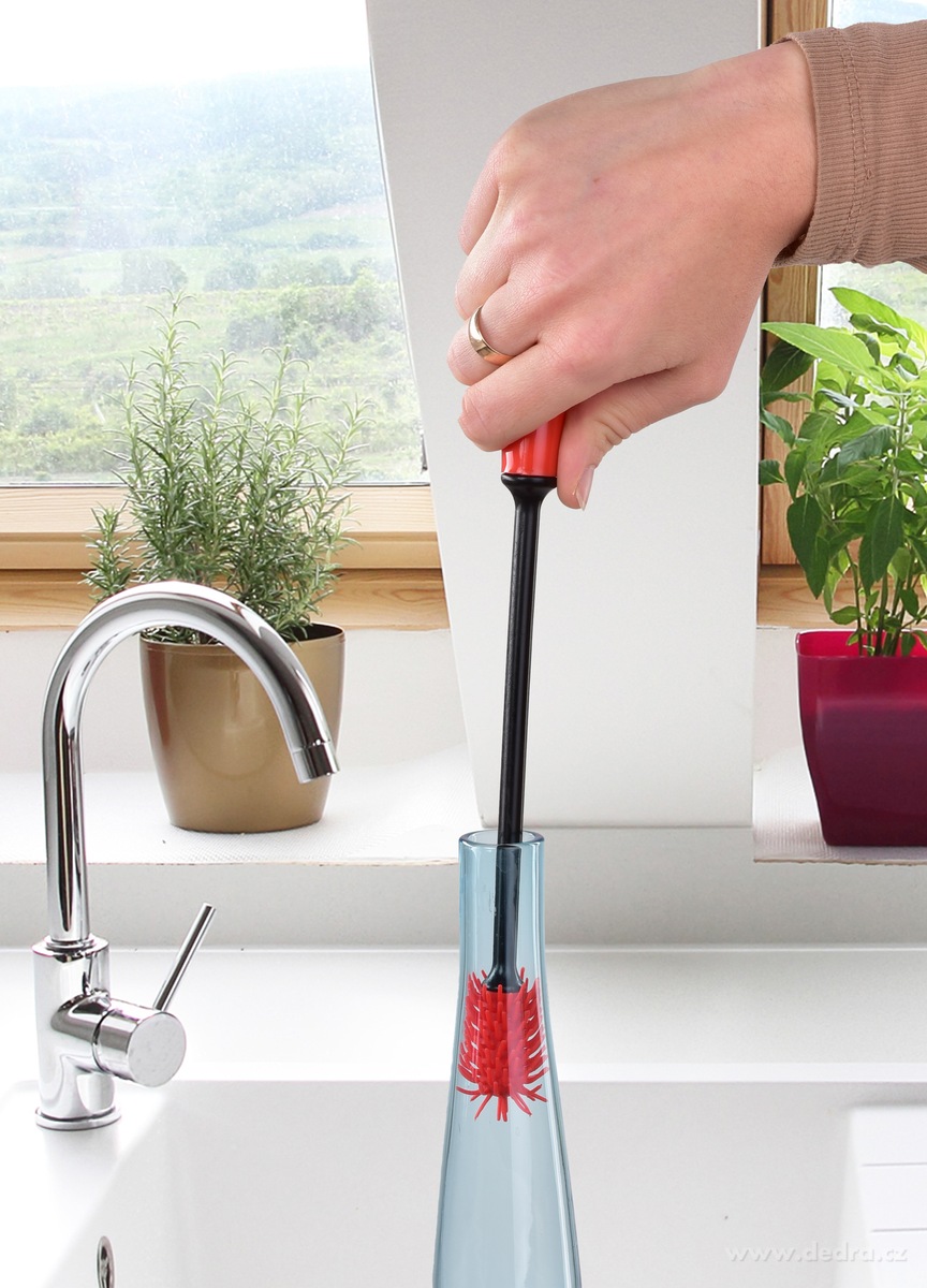 GoEco®, Doživotní kartáč na lahve & vázy, silikonové štětiny & pružná hlava, červený – náhled 3 | Grand Móda