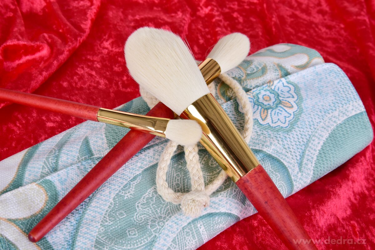 BEAUTY, 9 ks profesionálních přírodních štětců na make-up, s látkovým pouzdrem, sada pro líčení, mátová – náhled 4 | Grand Móda