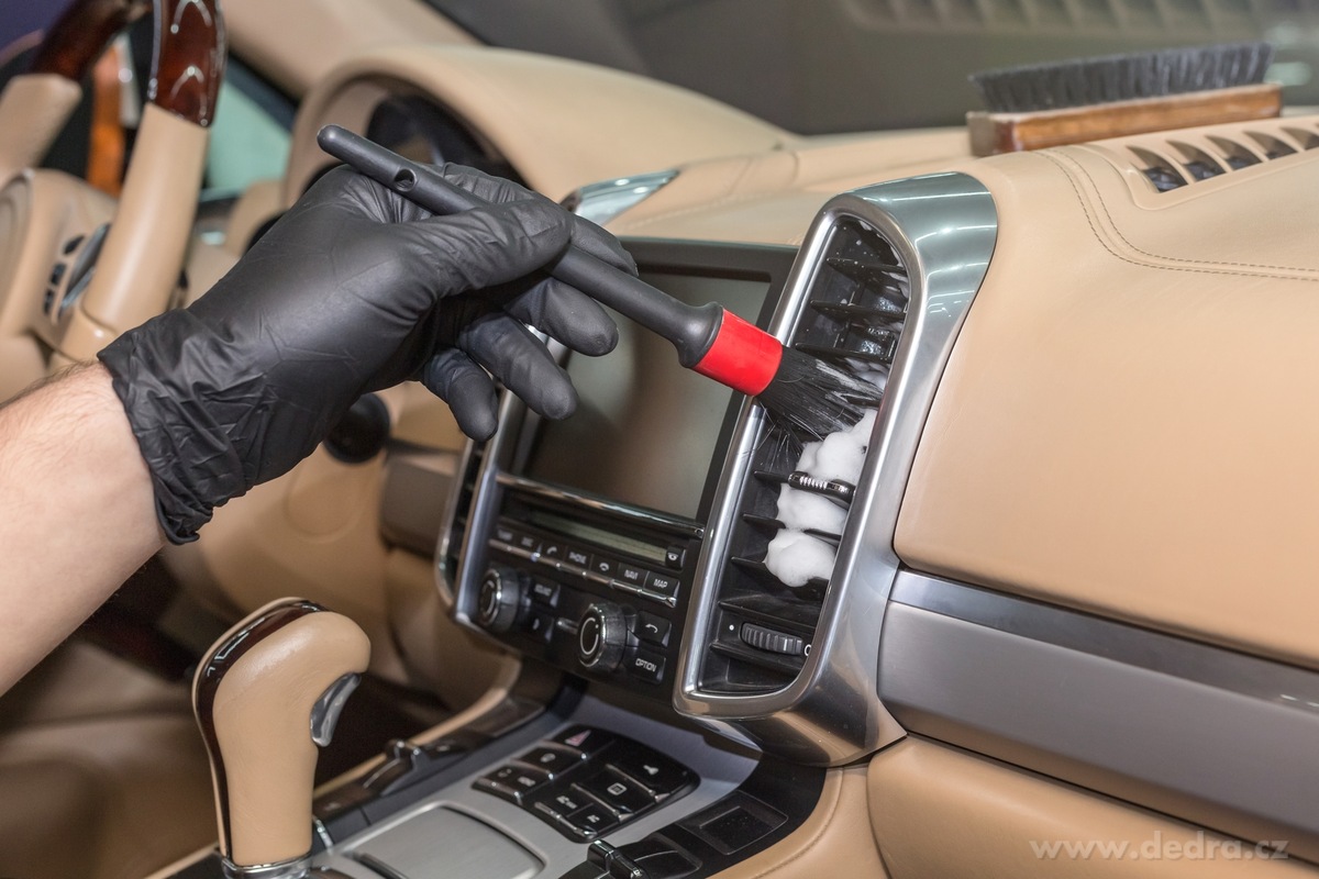 DETAILER, Sada 5 detailních štětců na čištění auta, interiér & exteriér – náhled 4 | Grand Móda