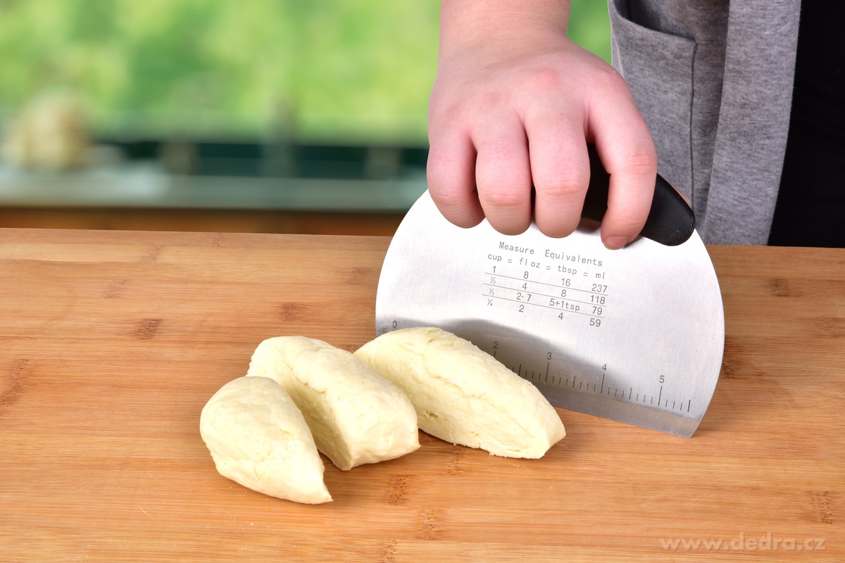 CHEF, 2v1 kráječ těsta a kuchyňská – pekařská špachtle z nerezové oceli, 16 × 11 cm – náhled 3 | Grand Móda