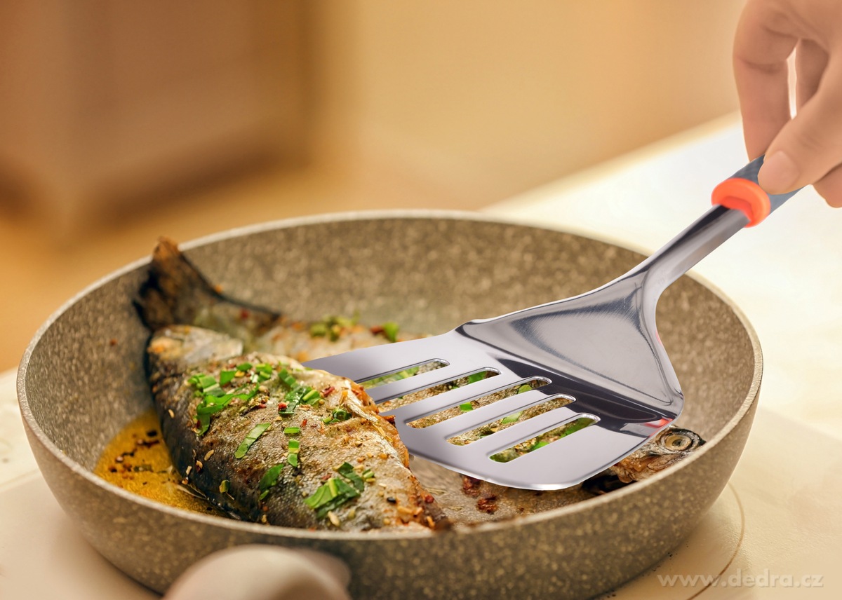 ABS INOX, nerezová mřížkovaná obracečka s ergonomickou rukojetí, 34 cm – náhled 4 | Grand Móda