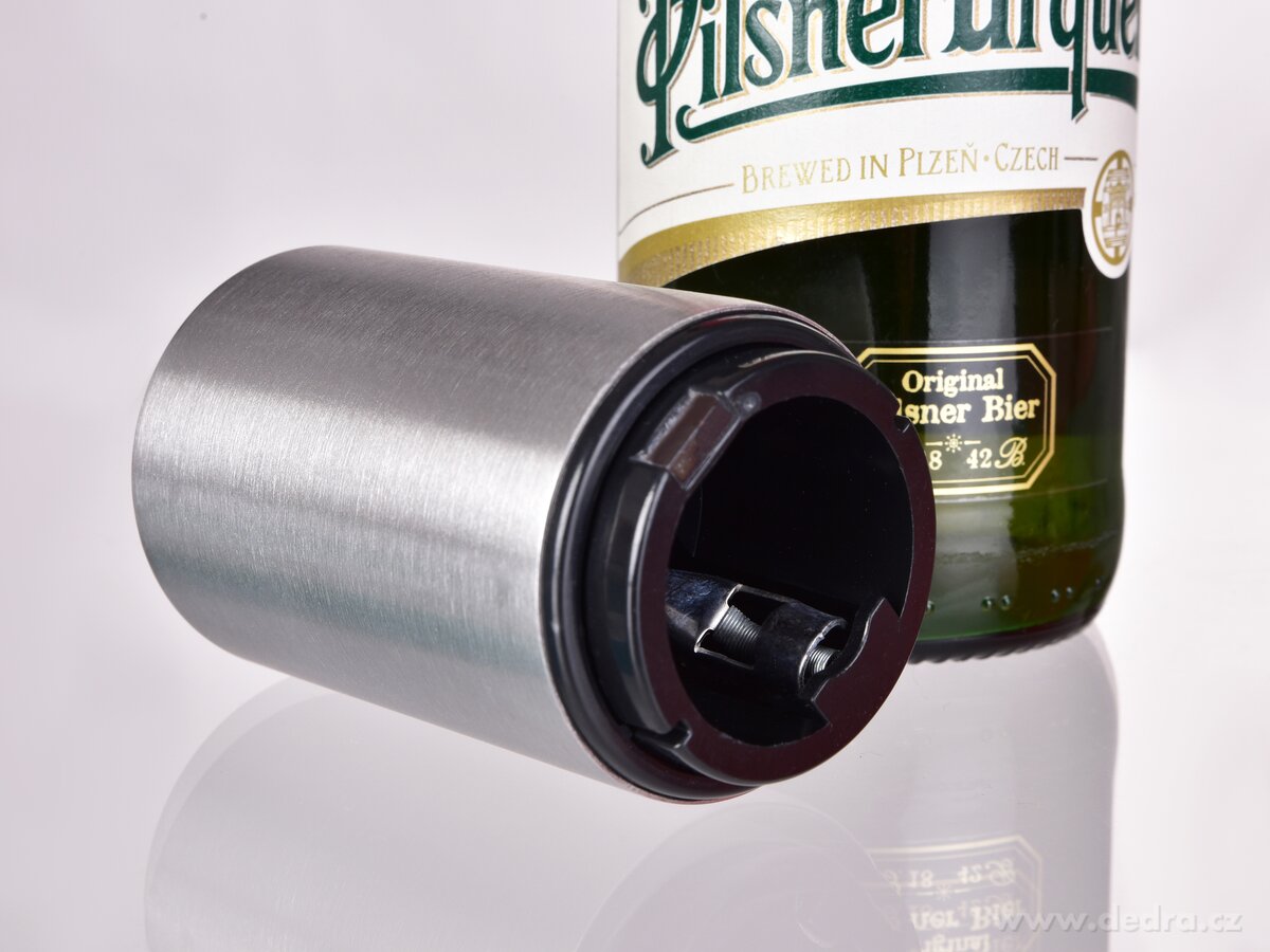 SAMOOTVÍRÁK, mechanický otvírák na lahve, Zatlač & vytáhni – korunku chytí magnet – náhled 3 | Grand Móda