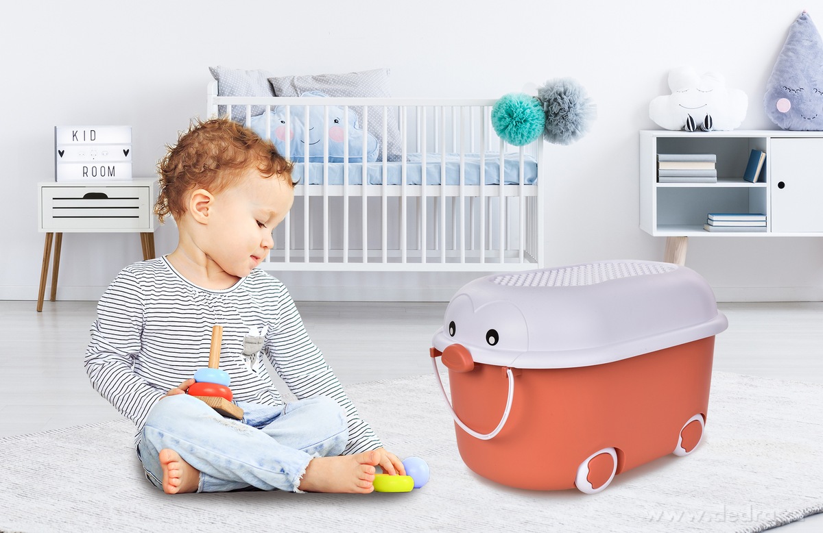 PLAY, 20 L pojízdný dětský box na hračky s víkem, cihlový – náhled 3 | Grand Móda