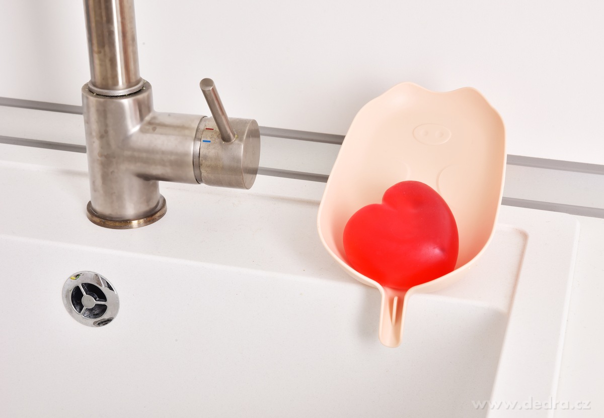 Šikmý mýdlovník s přísavkou a odtokem PRASÁTKO – náhled 3 | Grand Móda