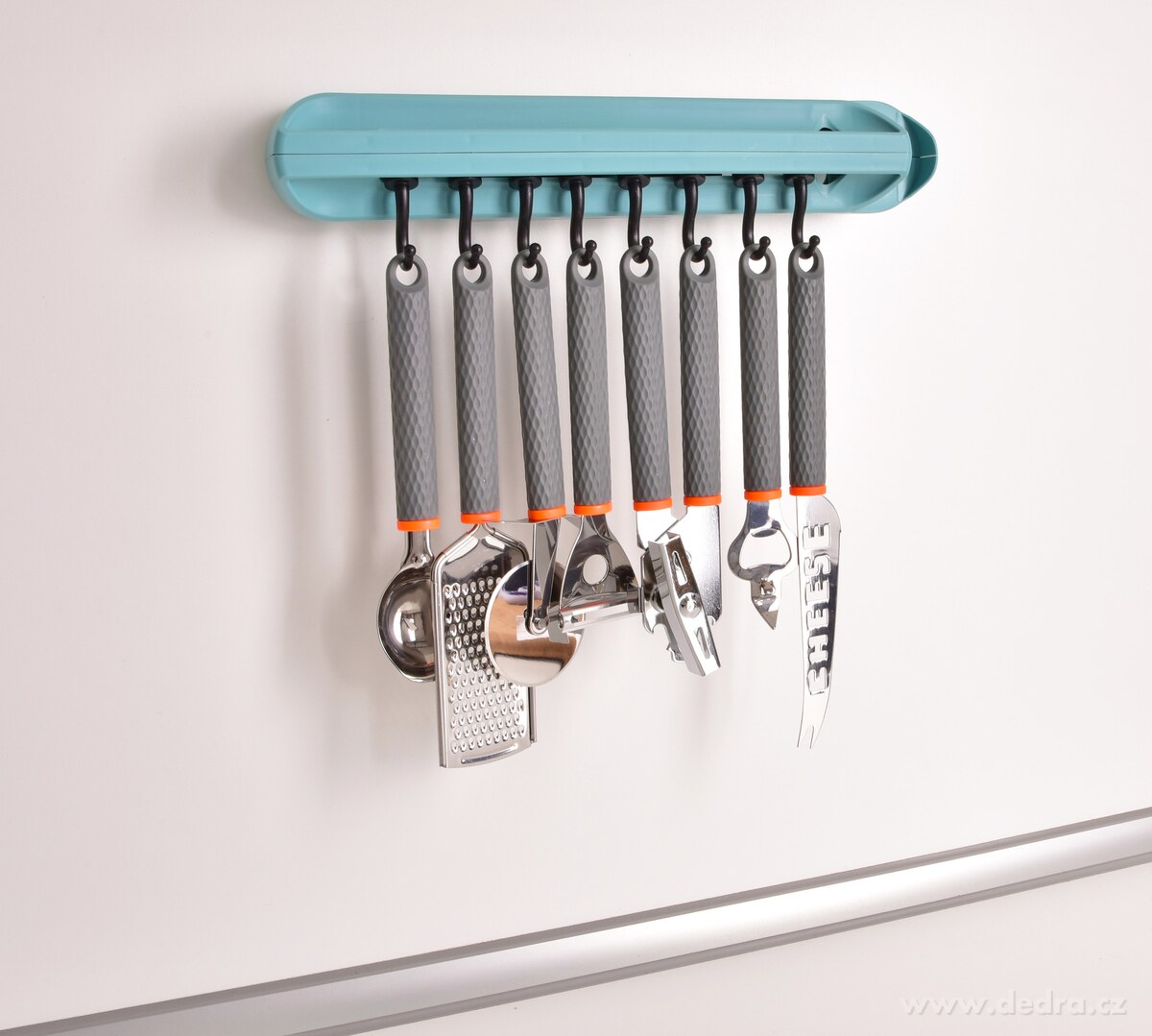 CHEF kuchyňský věšák s 8 háčky, Variabilní uspořádání a samolepicí uchycení bez vrtání | Vychytávky | Grand Móda