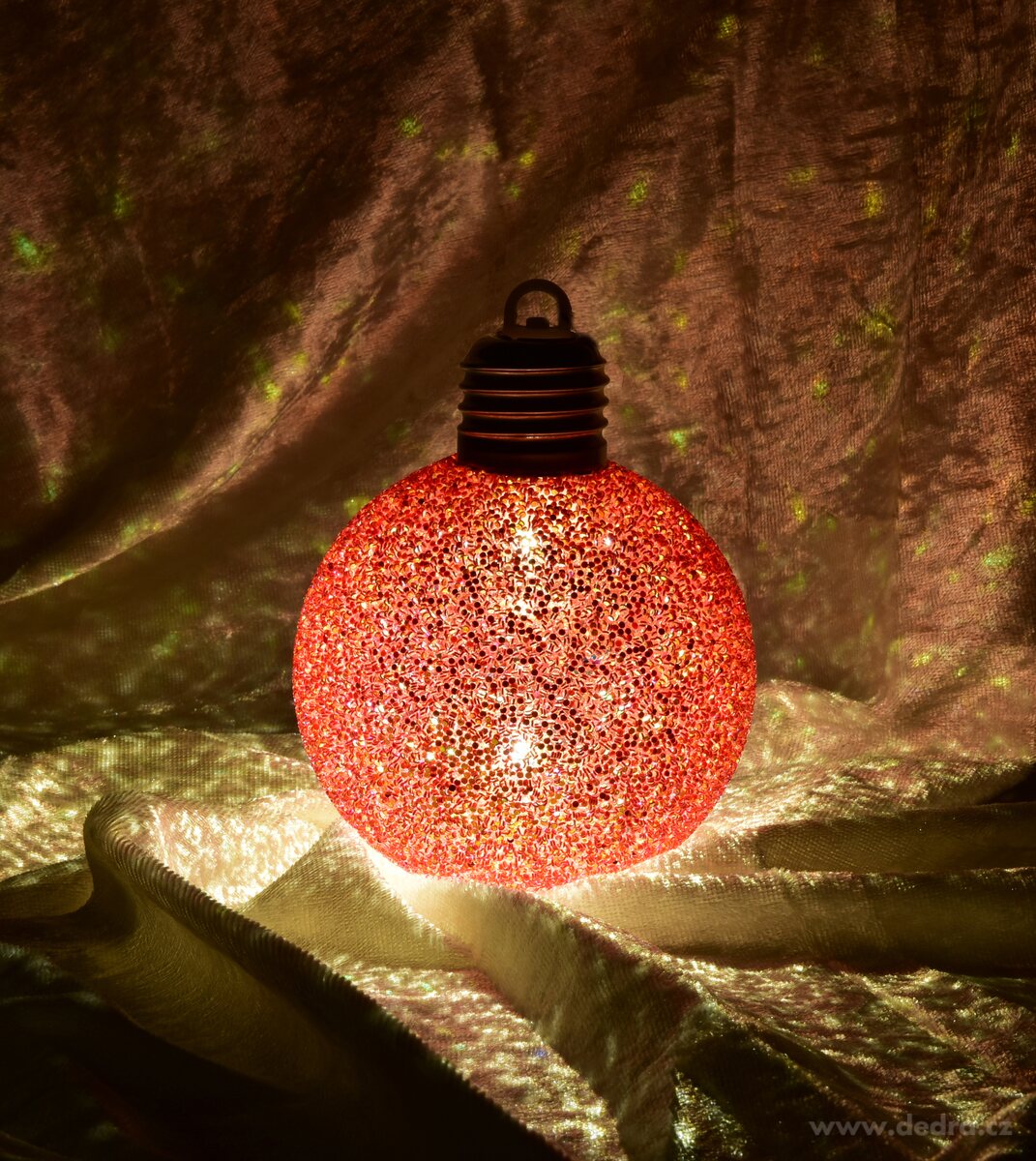 RUBÍNOVÉ SVĚTLO, LED světelná koule s flitry, 8 cm | Svítící LED dekorace | Grand Móda