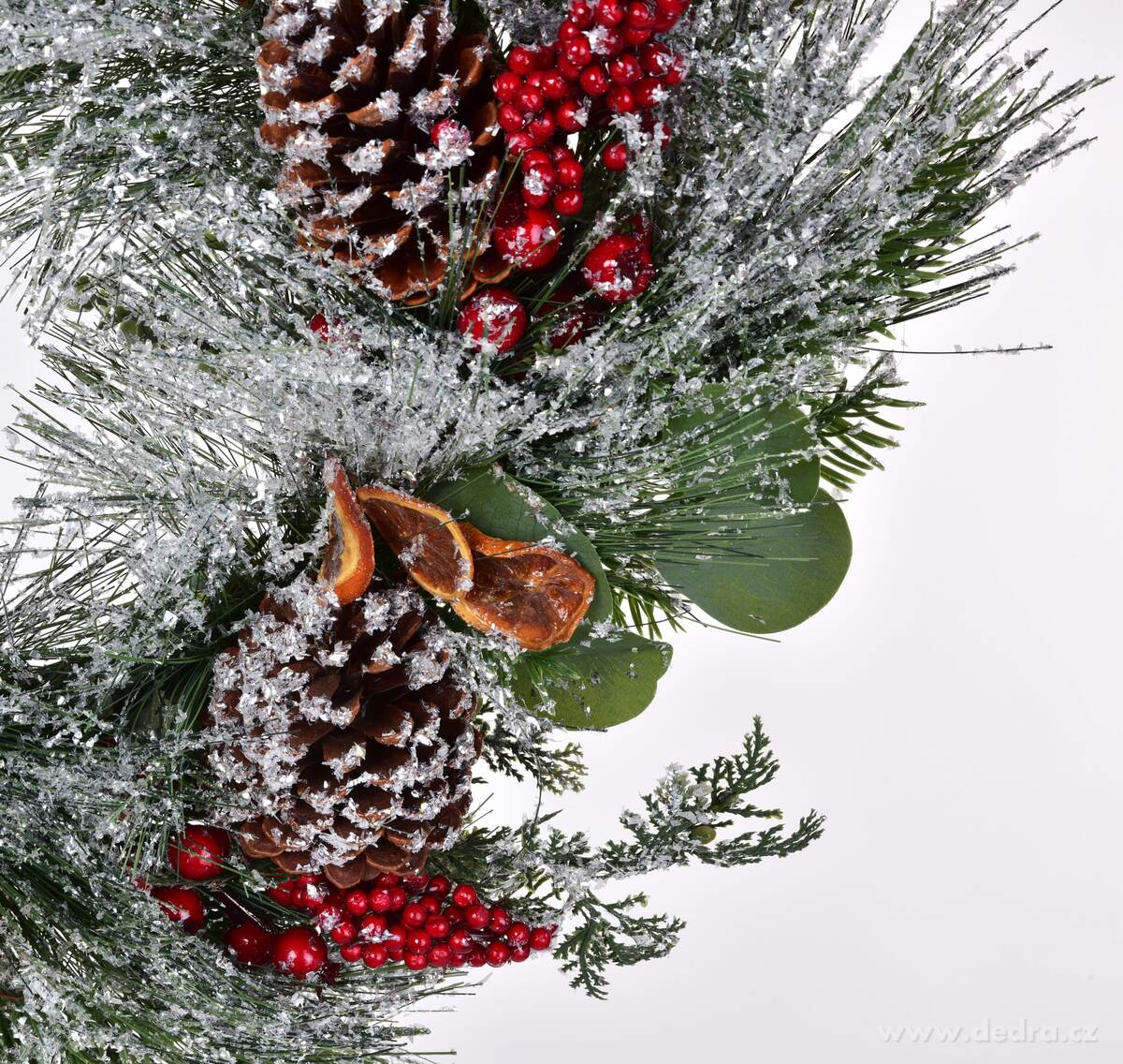 ZIMNÍ VĚNEC S ŠIŠKAMI A PLODY, dekorace na dveře i stůl, Ø 50 cm – náhled 2 | Grand Móda