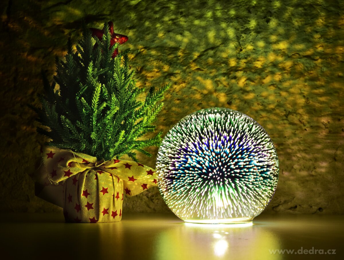 14 cm světelná LED skleněná koule, stojací – náhled 3 | Grand Móda