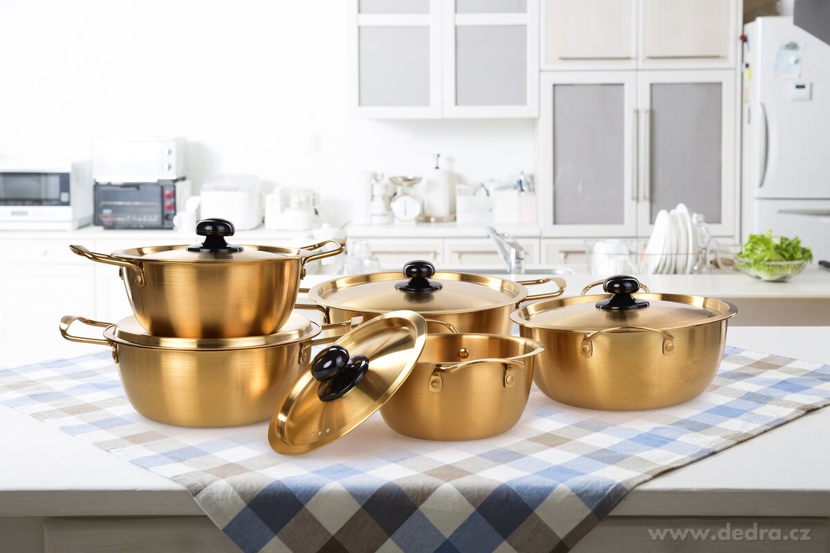 1500 ml rychloohřevný hrnec s poklicí EXPRES GOLD – náhled 3 | Grand Móda