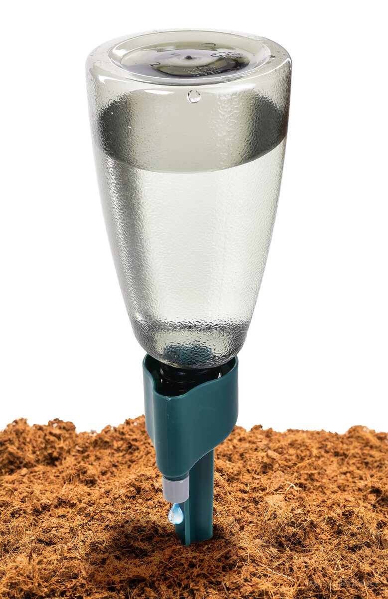 GoEco┬« | samozavla┼żovac├ş hrot pro kv─Ťtiny | PET lahev + kapkov├í z├ívlaha | 500 ml - hlavn├ş obr├ízek | Ostatn├ş pom┼»cky | Grand M├│da