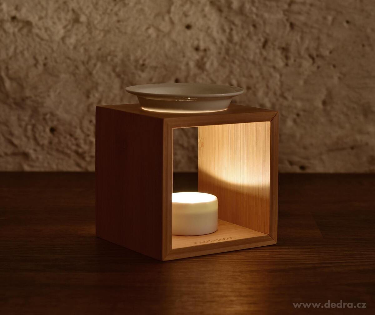 CUBORA ALBA | Aromalampa na bambusov├ęm stojanu | b├şl├í keramika & p┼Ö├şrodn├ş elegance - hlavn├ş obr├ízek | Aromalampy | Grand M├│da