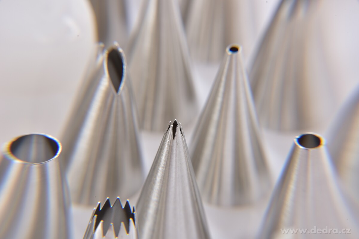 CREMO | cukr├í┼Ösk├ę ┼ípi─Źky s ├║lo┼żn├Żm kuf┼Ö├şkem | 28 ks - obr├ízek 6 | Zdoben├ş a cukr├í┼Ösk├ę pom┼»cky | Grand M├│da