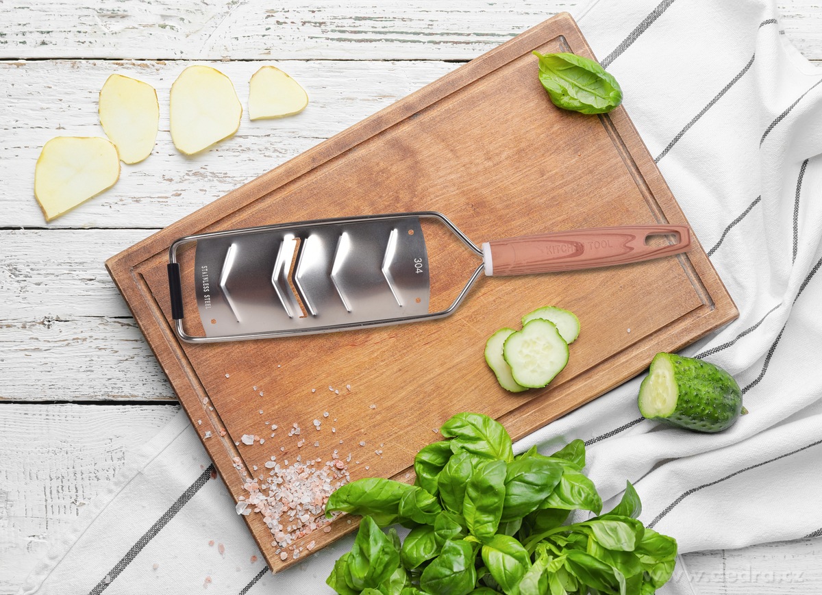 CHEF | ru─Źn├ş struhadlo na pl├ítky | extr├ęmn─Ť ostr├ę - obr├ízek 3 | Va┼Öen├ş ­čąś | Grand M├│da