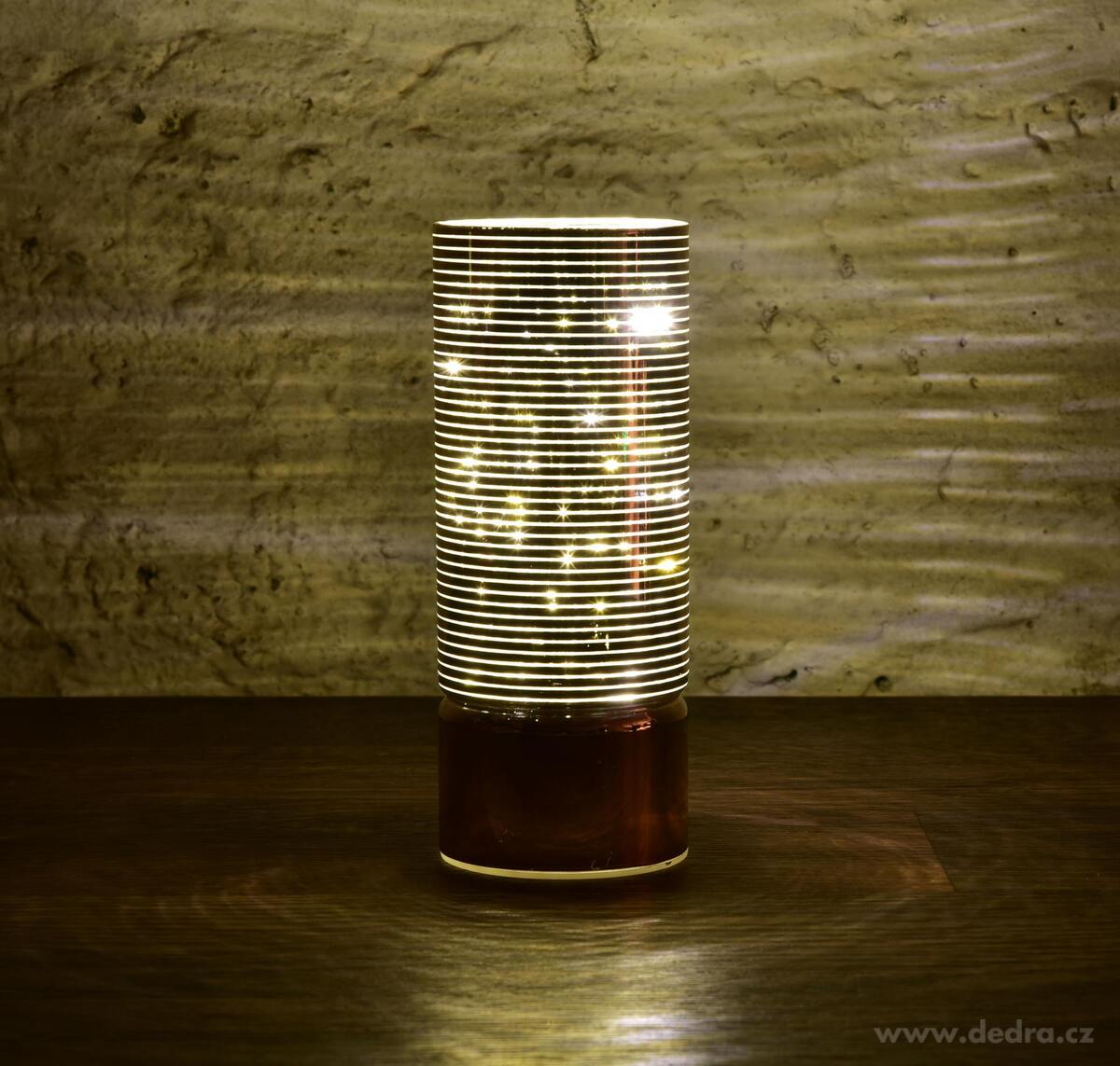 ILUMINÉ, 20 cm skleněný svícen s LED osvětlením, lesklý béžový dekor