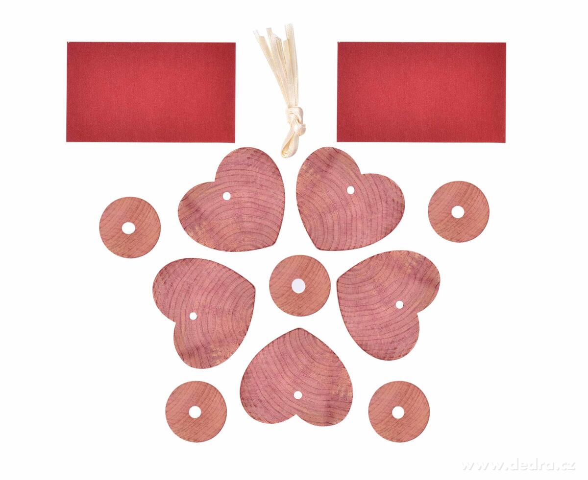 10 ks Aromatické cedrové visačky proti molům do skříně | Vychytávky na úklid | Grand Móda