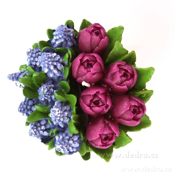 12 cm ručně malovaná dekorativní svíčka, tulipány a modřenec v misce – náhled 2 | Grand Móda