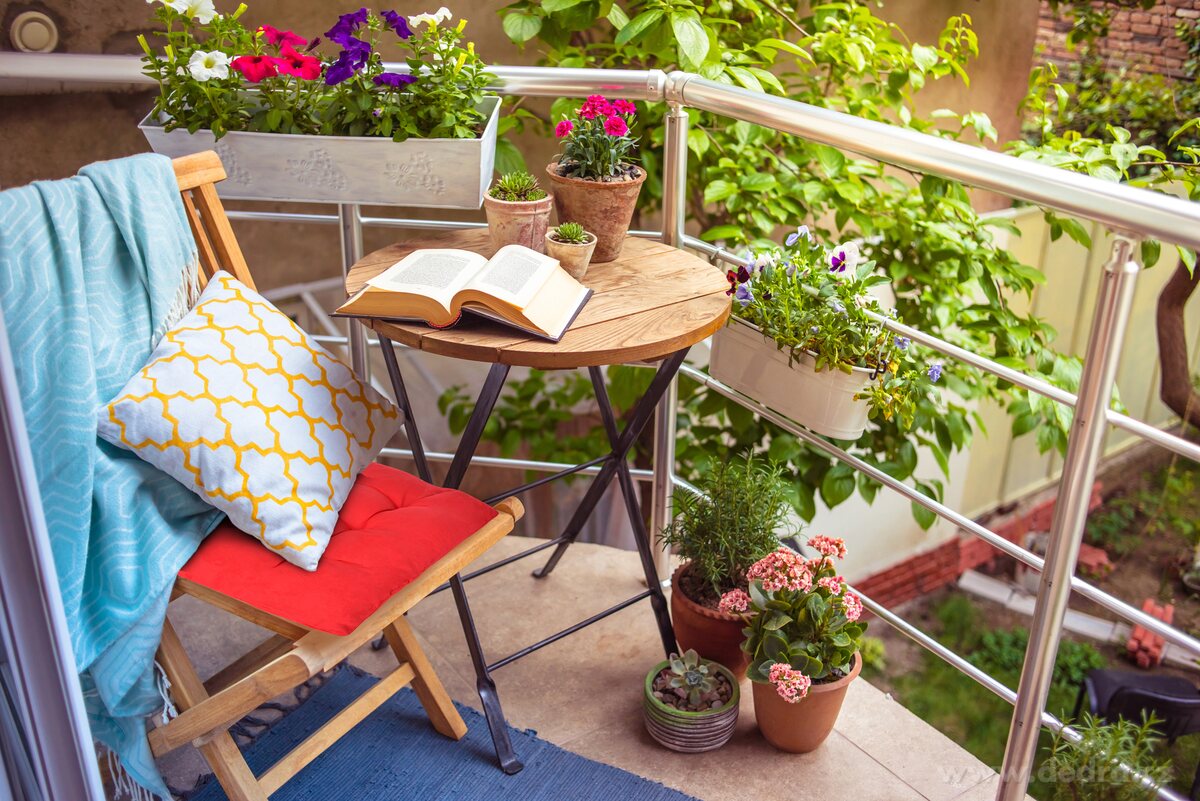 COMFORT, prošívaný sedák na židle & křesla, měkký sedák s vázáním, červený, 35 × 35 cm – náhled 3 | Grand Móda