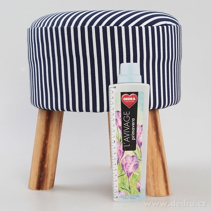 Taburet TROJNOŽKA, s vyšším sedákem – náhled 2 | Grand Móda