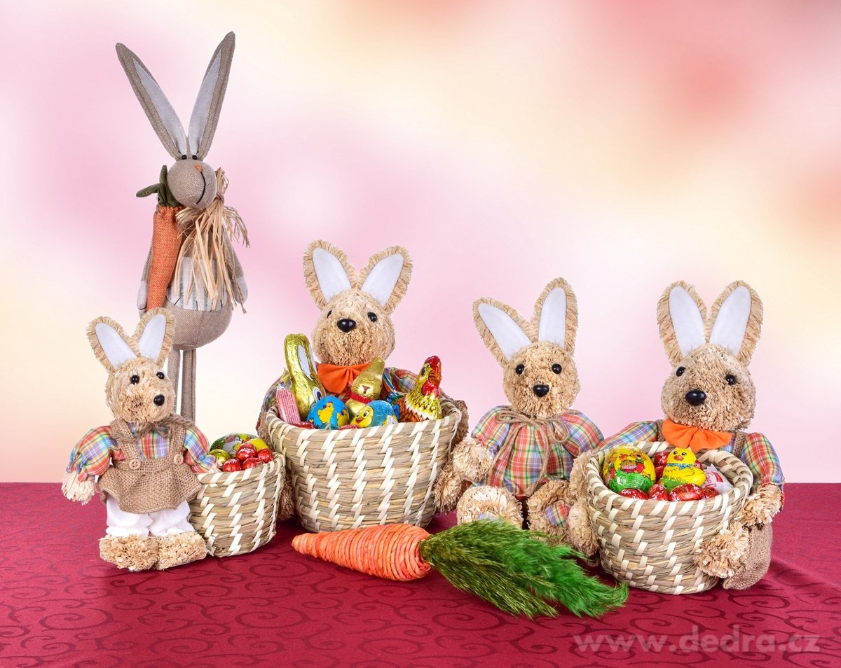 26 cm ošatka s postavičkou zajíce, z přírodní slámy – náhled 3 | Grand Móda
