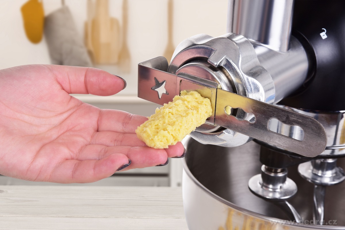 ROBOTHEUM®, Mlýnek na maso, plnění klobás, vytlačované cukroví a těstoviny (pro oba přístroje) – náhled 5 | Grand Móda