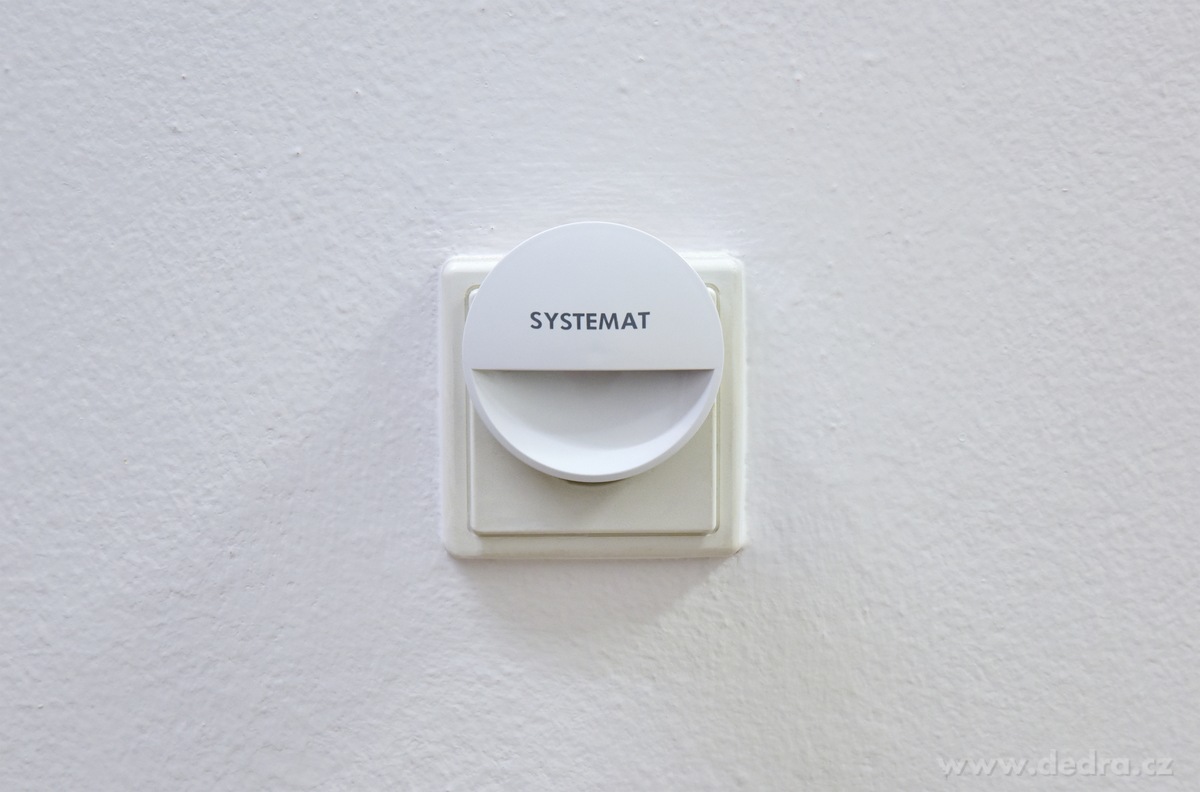 LED BLUDIČKA, Senzorové noční světlo do zásuvky – náhled 5 | Grand Móda