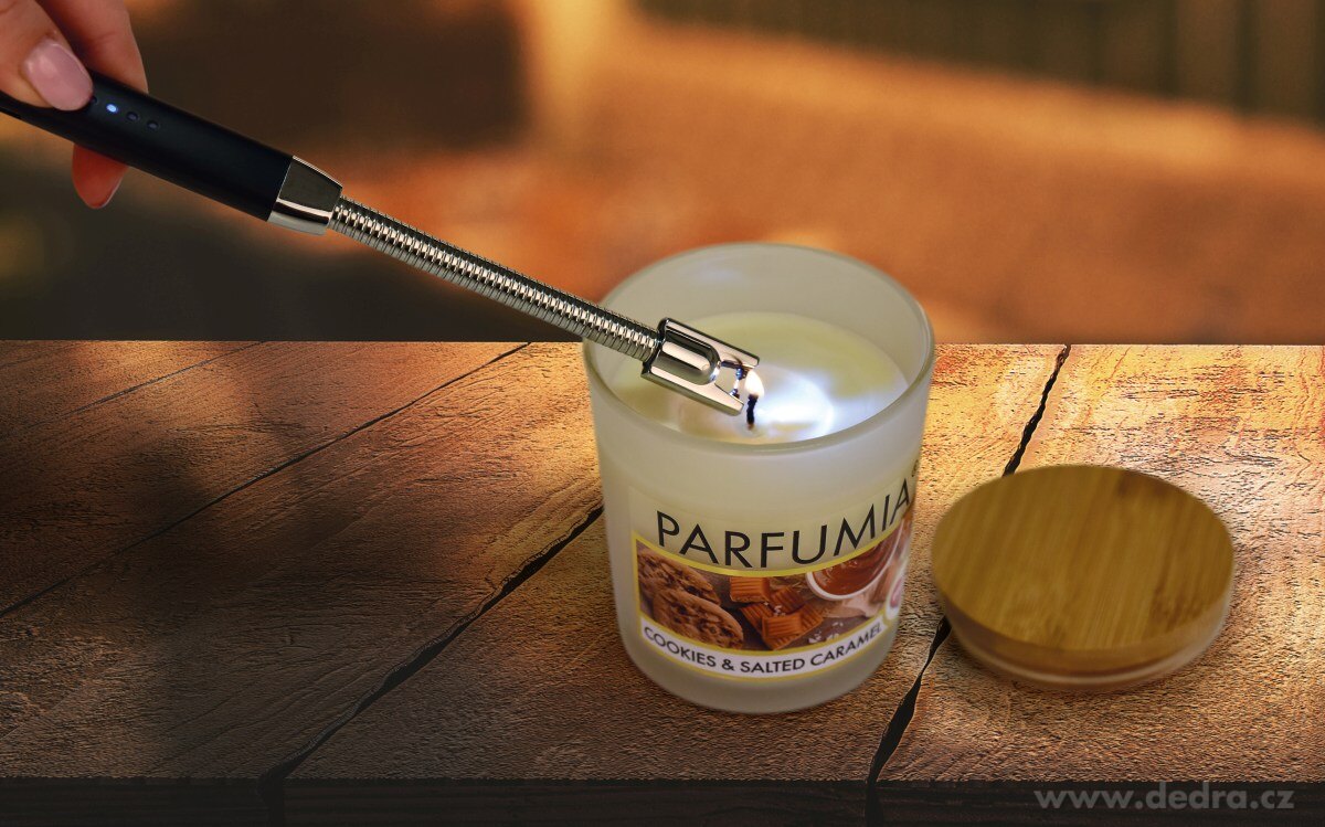 PLASMO, Dobíjecí USB plazmový zapalovač s LED indikátorem & flexibilním krkem, černý – náhled 3 | Grand Móda