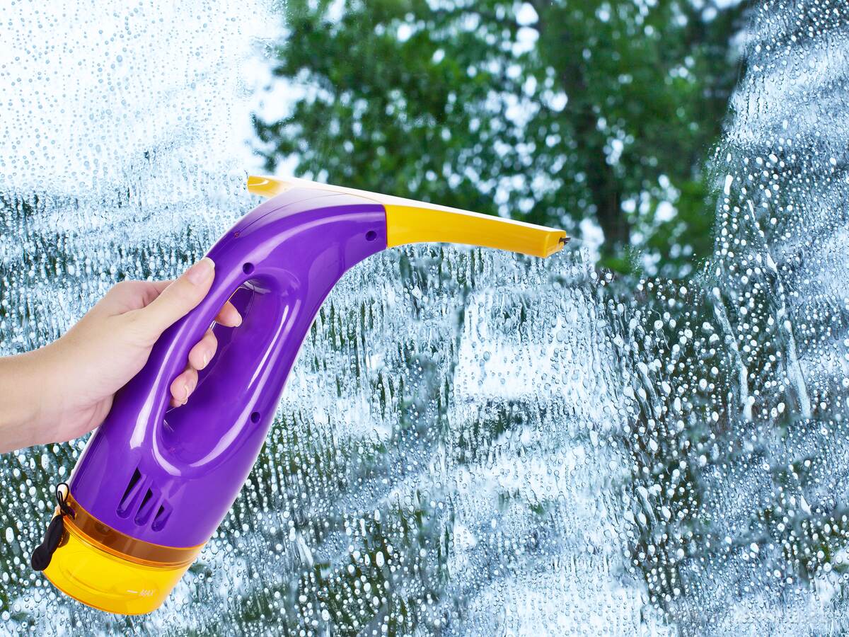 2v1 čistič oken dobíjecí + 2 odsávací stěrky ZDARMA, VACDOM WINDOW – náhled 3 | Grand Móda