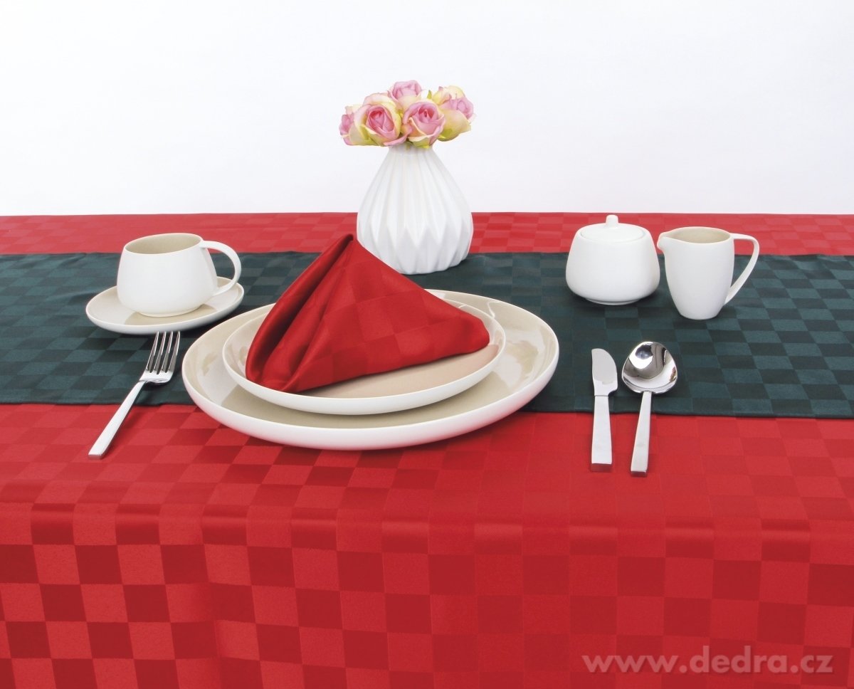 KÁRO UBRUS, 140 x 140 cm – náhled 3 | Grand Móda