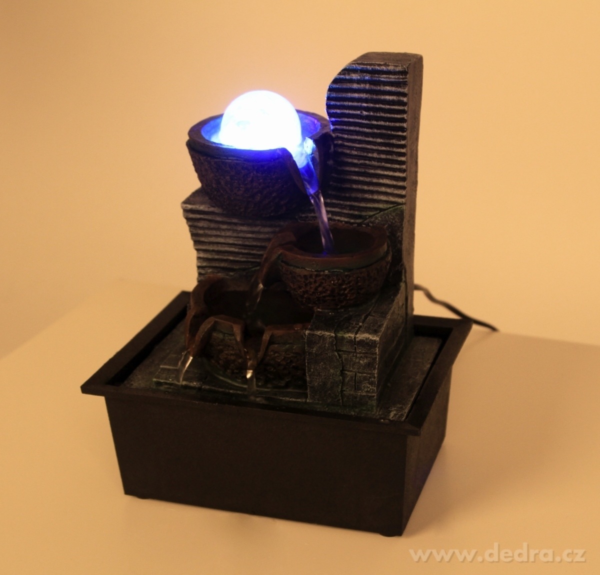 ZEN, 26 cm pokojová fontána s koulející se koulí & LED osvětlením, kaskádový design – náhled 5 | Grand Móda