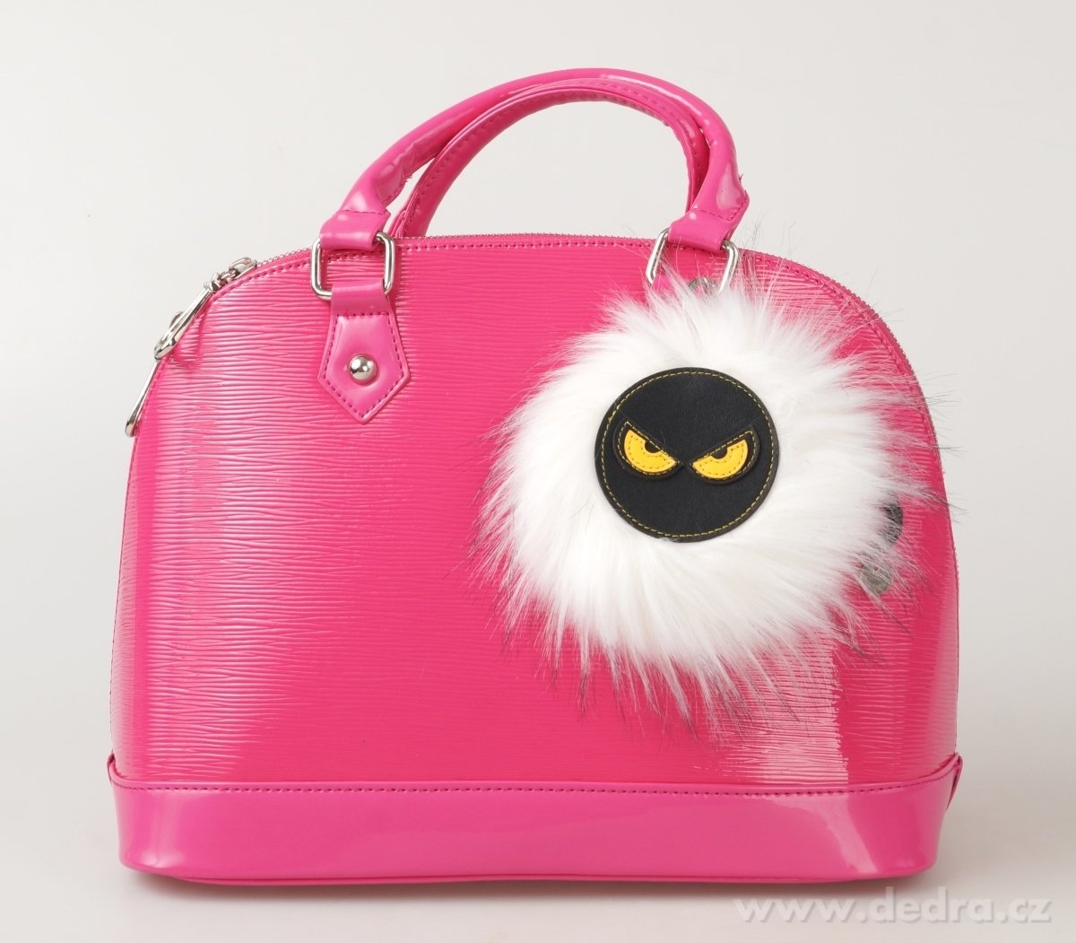 REBELITO® kožešinový přívěšek na kabelku – náhled 5 | Grand Móda