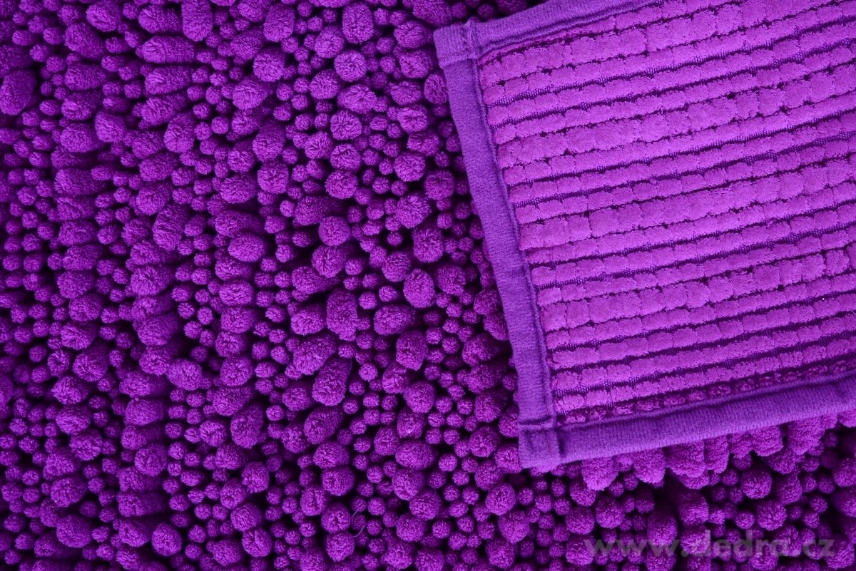 SASANKA®, WC předložka, 50 × 45 cm, jemné 3D mikrovlákno, protiskluzová úprava, tmavě fialová – náhled 6 | Grand Móda