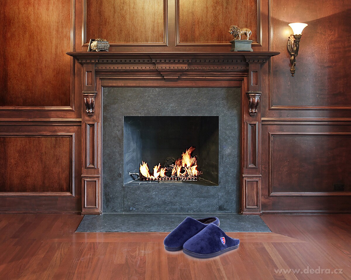 Domácí pantofle FC, hřejivé – náhled 3 | Grand Móda