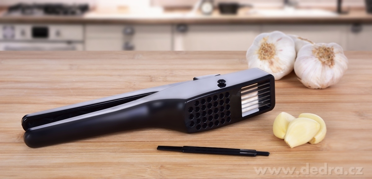 ČESNEKÁTOR 2v1, lis a plátkovač na česnek, s čisticí tyčinkou – náhled 4 | Grand Móda