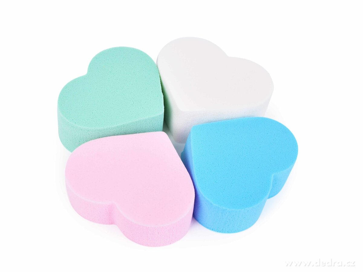 4 ks kosmetické houbičky na make-up ve tvaru srdce | Líčení a make up | Grand Móda