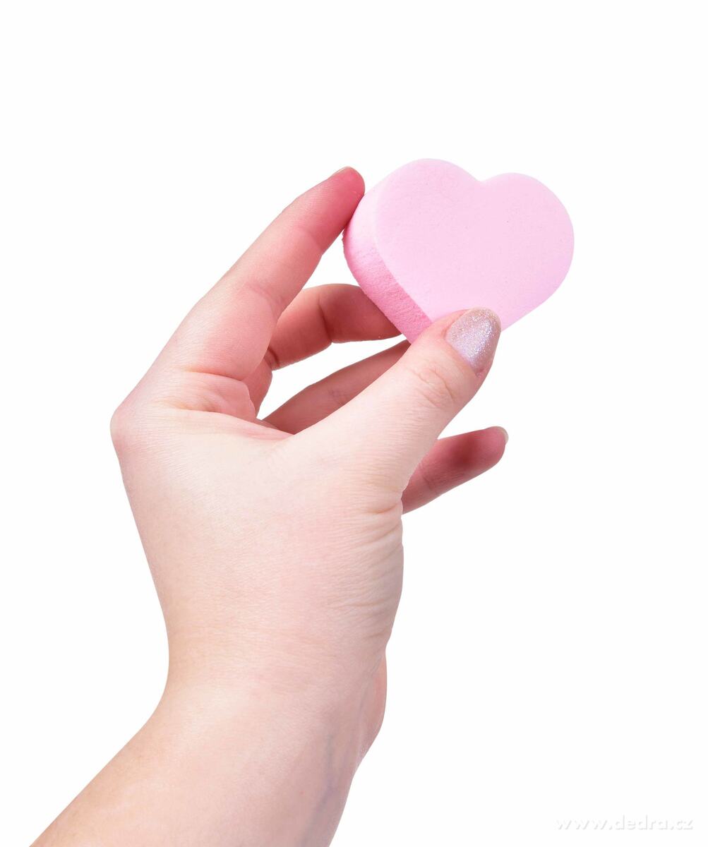 4 ks kosmetické houbičky na make-up ve tvaru srdce – náhled 5 | Grand Móda