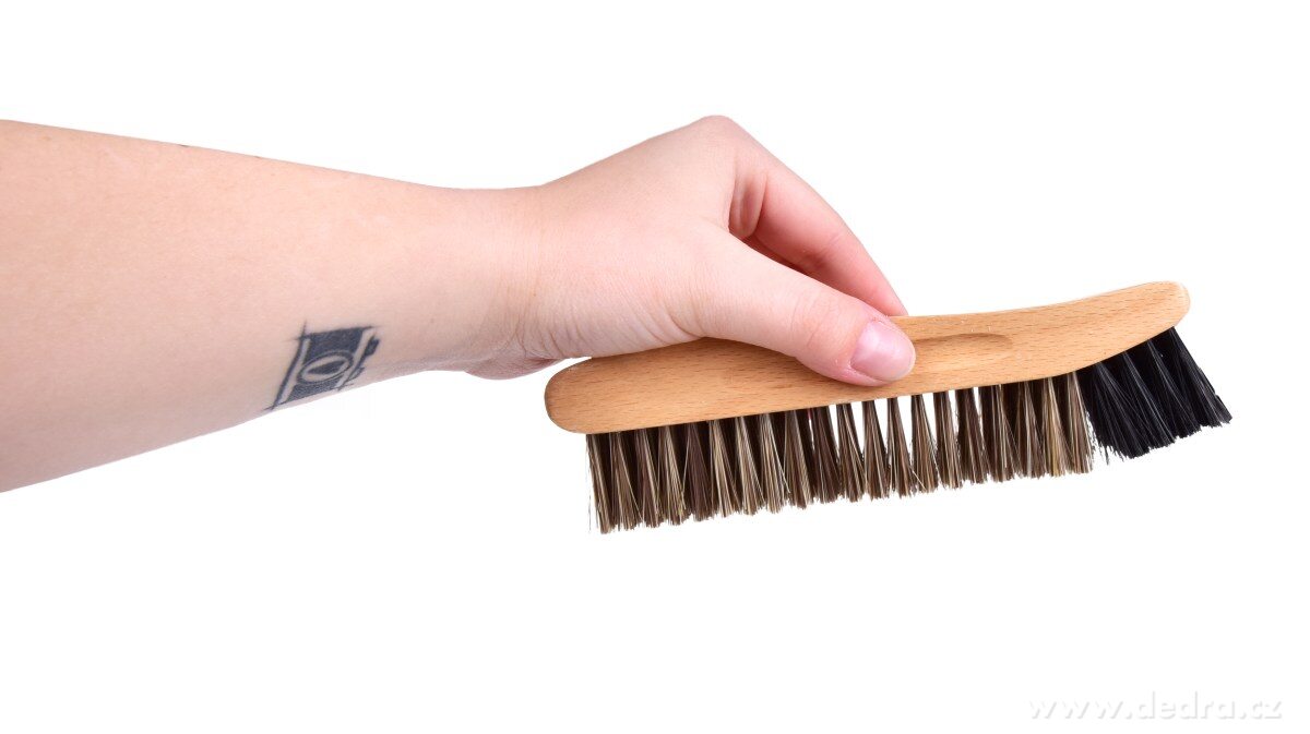GoEco®, dřevěný kartáč na oblečení, boty a úklid, přírodní štětiny – náhled 6 | Grand Móda